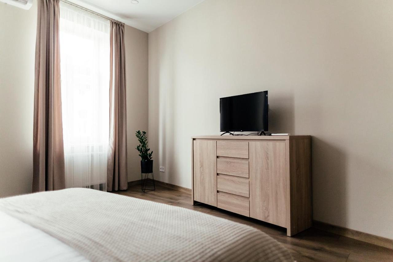 Lara Apartament 3 Apartment Lviv Exterior photo
